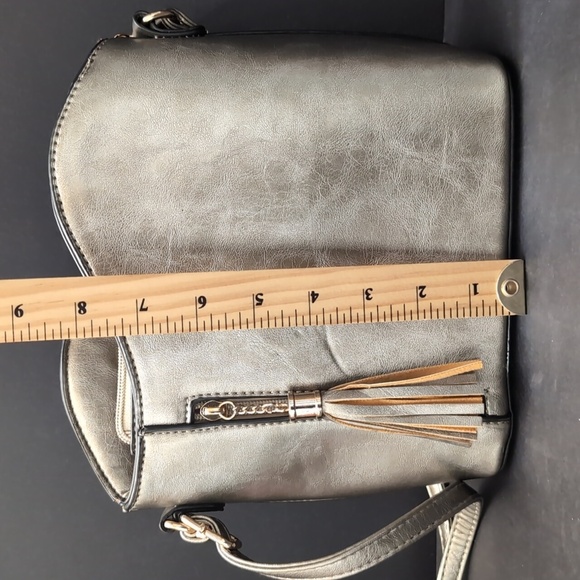 Darlings Metallic Gray Vegan Leather Small Hobo/Crossbody Bag. - Picture 10 of 12